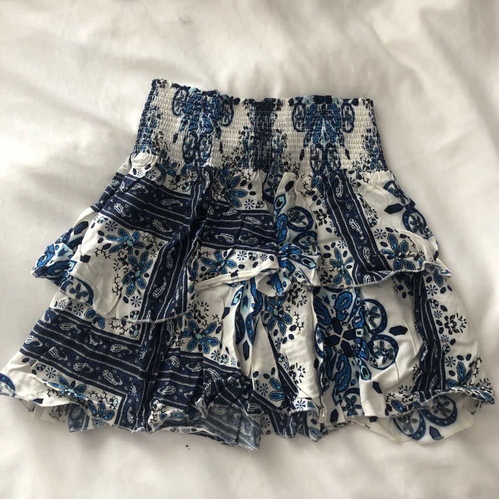 ruffle skirt 💙